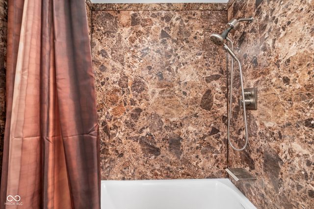 9216 Homeside Drive, Indianapolis, IN 46250