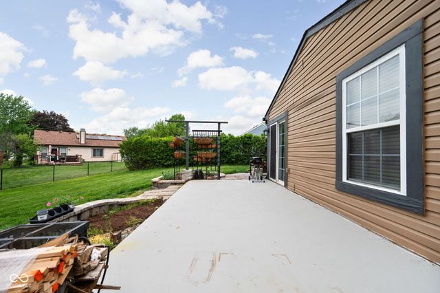 9216 Homeside Drive, Indianapolis, IN 46250