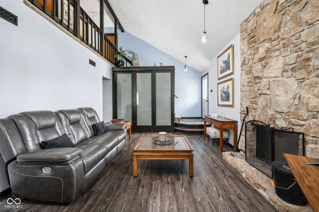 9216 Homeside Drive, Indianapolis, IN 46250