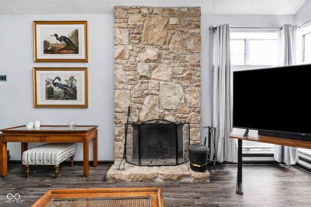 9216 Homeside Drive, Indianapolis, IN 46250