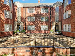 7547 Wellington Way 2C, Clayton, MO 63105