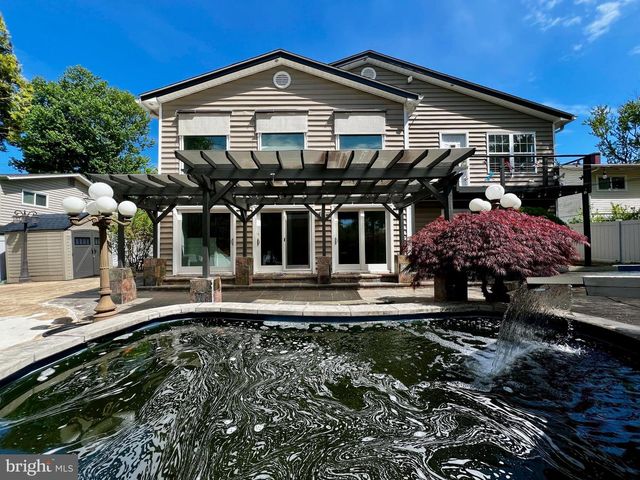 7839 HERITAGE DR, Annandale, VA 22003