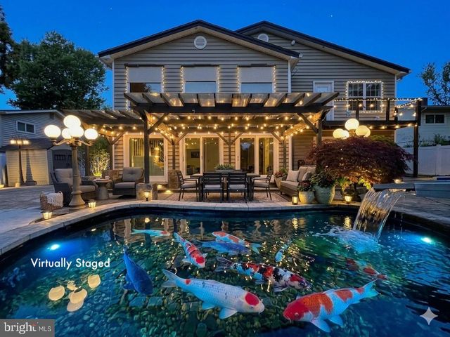 7839 HERITAGE DR, Annandale, VA 22003