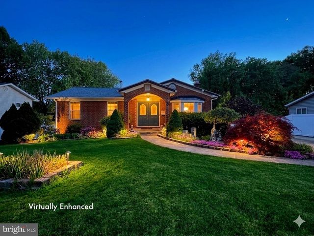 7839 HERITAGE DR, Annandale, VA 22003