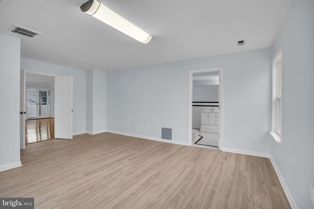 7839 HERITAGE DR, Annandale, VA 22003
