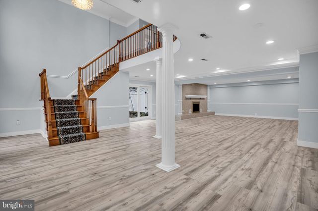 7839 HERITAGE DR, Annandale, VA 22003