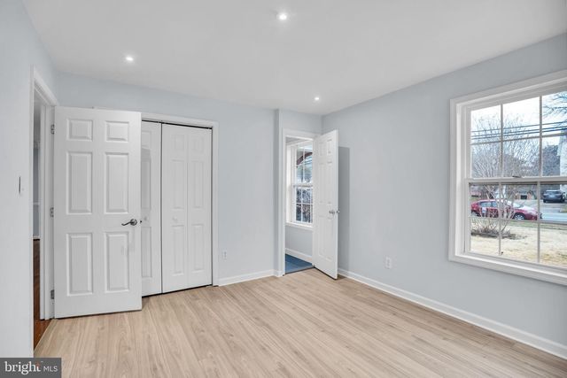 7839 HERITAGE DR, Annandale, VA 22003