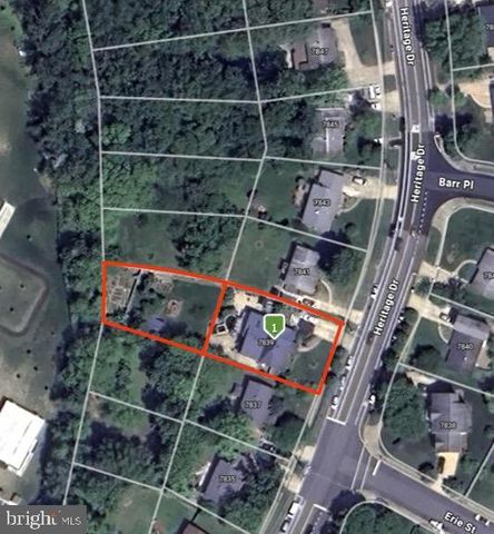 7839 HERITAGE DR, Annandale, VA 22003