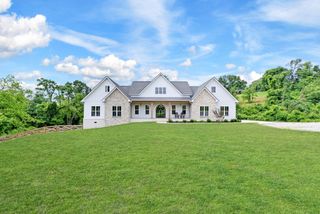 1744 Blackburn Ln, Spring Hill, TN 37174