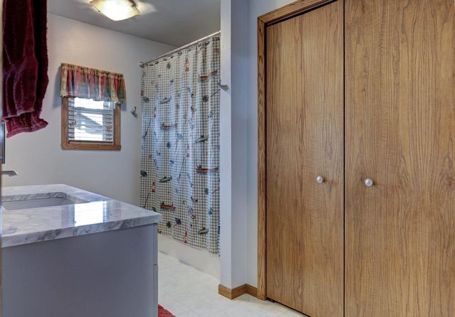 N8801 LAKESHORE DRIVE, Van Dyne, WI 54979