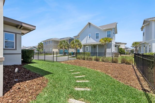 8466 FERINGA ALLEY, Orlando, FL 32827