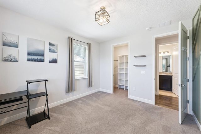8466 FERINGA ALLEY, Orlando, FL 32827