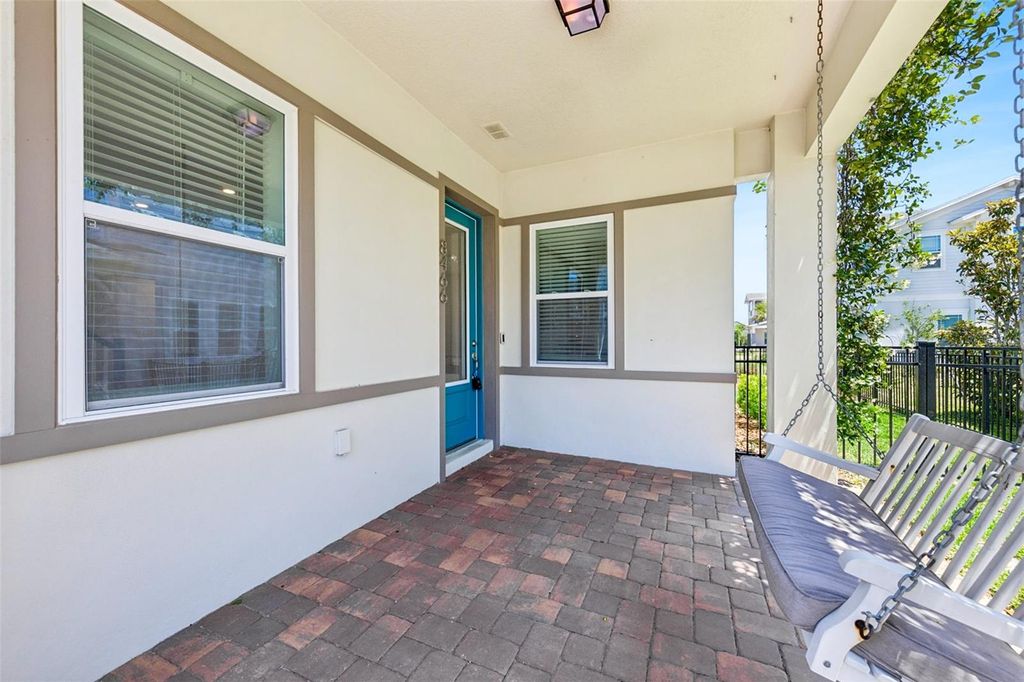 Image 4 of property listing at 8466 FERINGA ALLEY, Orlando, FL 32827