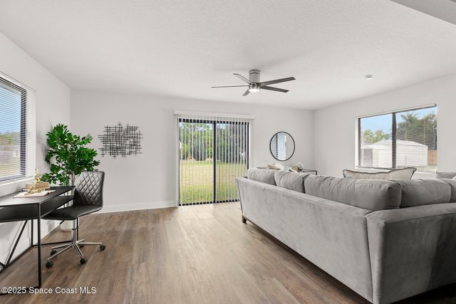 741 Alaska Avenue NE, Palm Bay, FL 32907