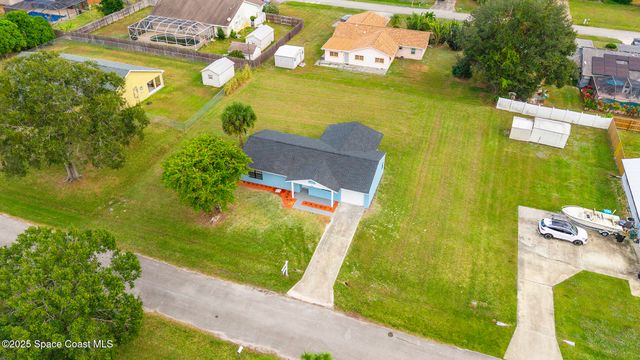 741 Alaska Avenue NE, Palm Bay, FL 32907