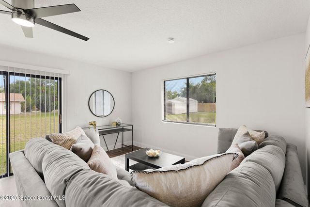 741 Alaska Avenue NE, Palm Bay, FL 32907