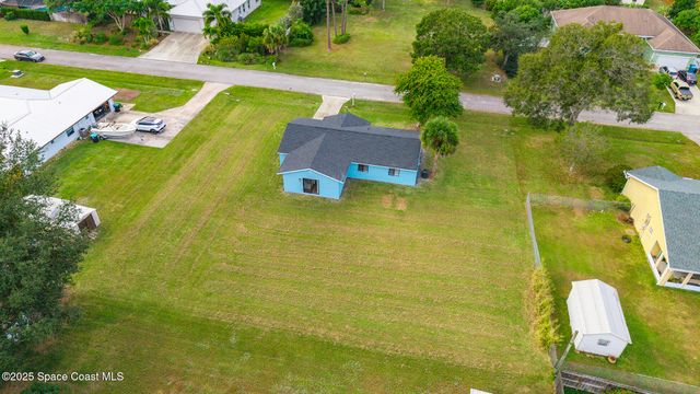 741 Alaska Avenue NE, Palm Bay, FL 32907