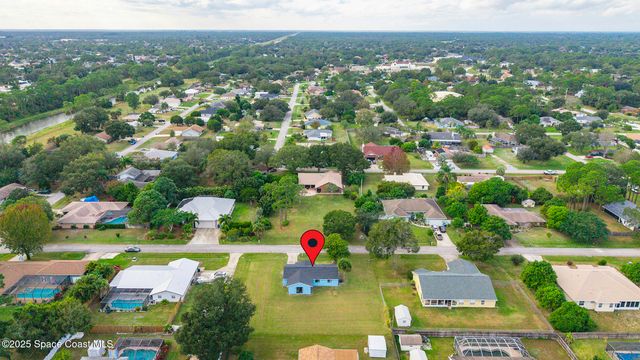 741 Alaska Avenue NE, Palm Bay, FL 32907