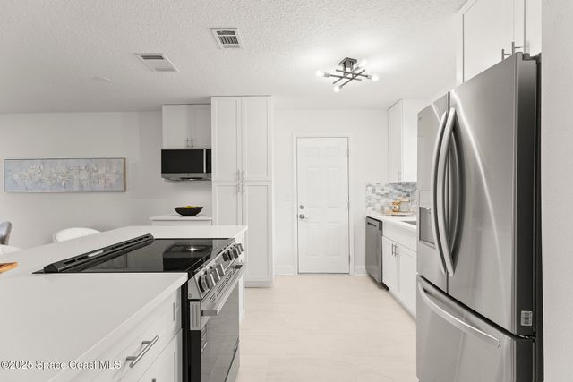 741 Alaska Avenue NE, Palm Bay, FL 32907