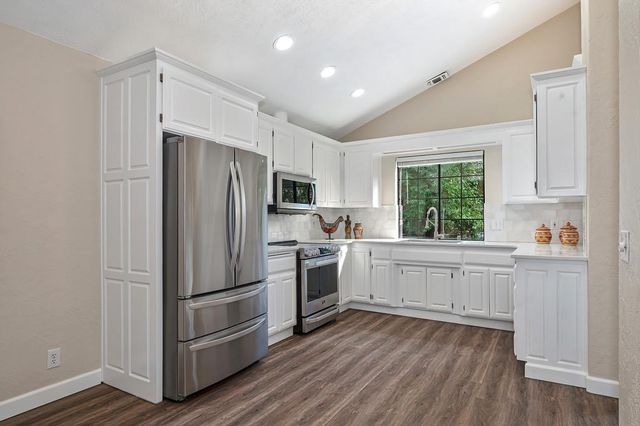 14960 Lago Dr, Rancho Murieta, CA 95683