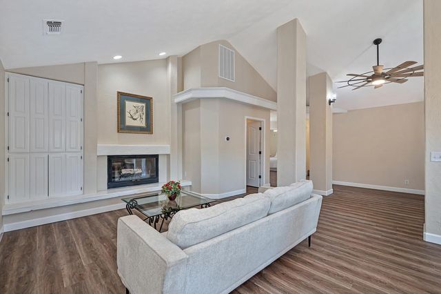 14960 Lago Dr, Rancho Murieta, CA 95683