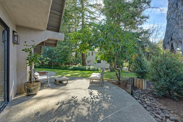 14960 Lago Dr, Rancho Murieta, CA 95683