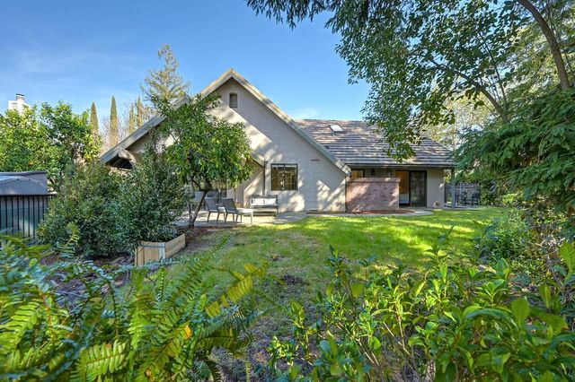 14960 Lago Dr, Rancho Murieta, CA 95683