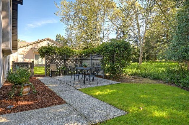 14960 Lago Dr, Rancho Murieta, CA 95683