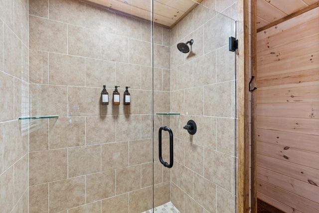 92 Windy Valley Lane, Blue Ridge, GA 30513