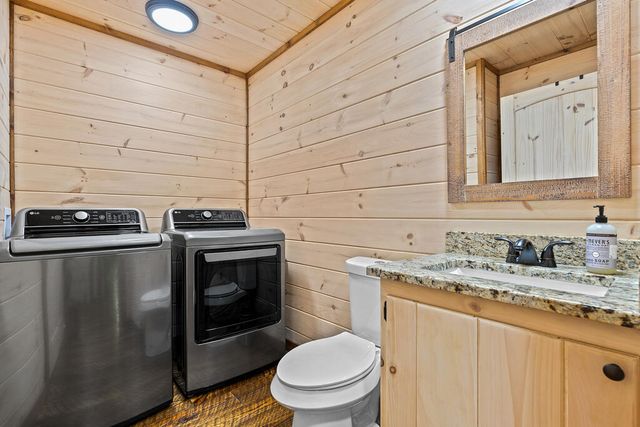 92 Windy Valley Lane, Blue Ridge, GA 30513
