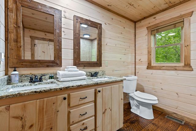 92 Windy Valley Lane, Blue Ridge, GA 30513