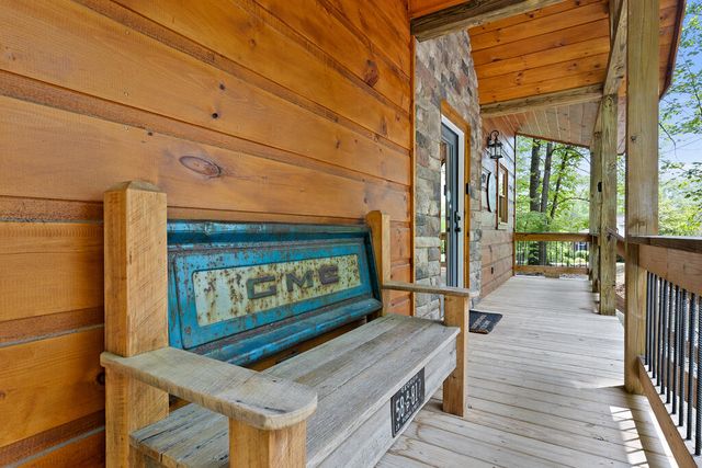 92 Windy Valley Lane, Blue Ridge, GA 30513