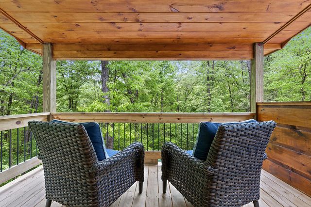 92 Windy Valley Lane, Blue Ridge, GA 30513