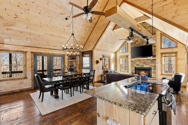 92 Windy Valley Lane, Blue Ridge, GA 30513