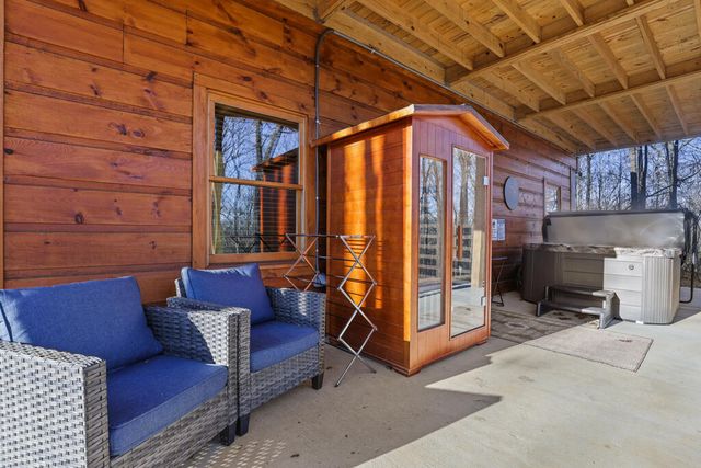 92 Windy Valley Lane, Blue Ridge, GA 30513