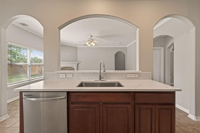 8034 Fountain Street, Houston, TX 77051