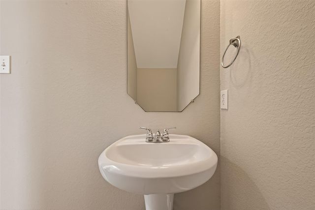 8034 Fountain Street, Houston, TX 77051