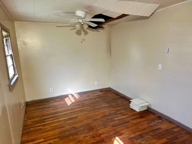 224 W Lowe Avenue, De Leon, TX 76444