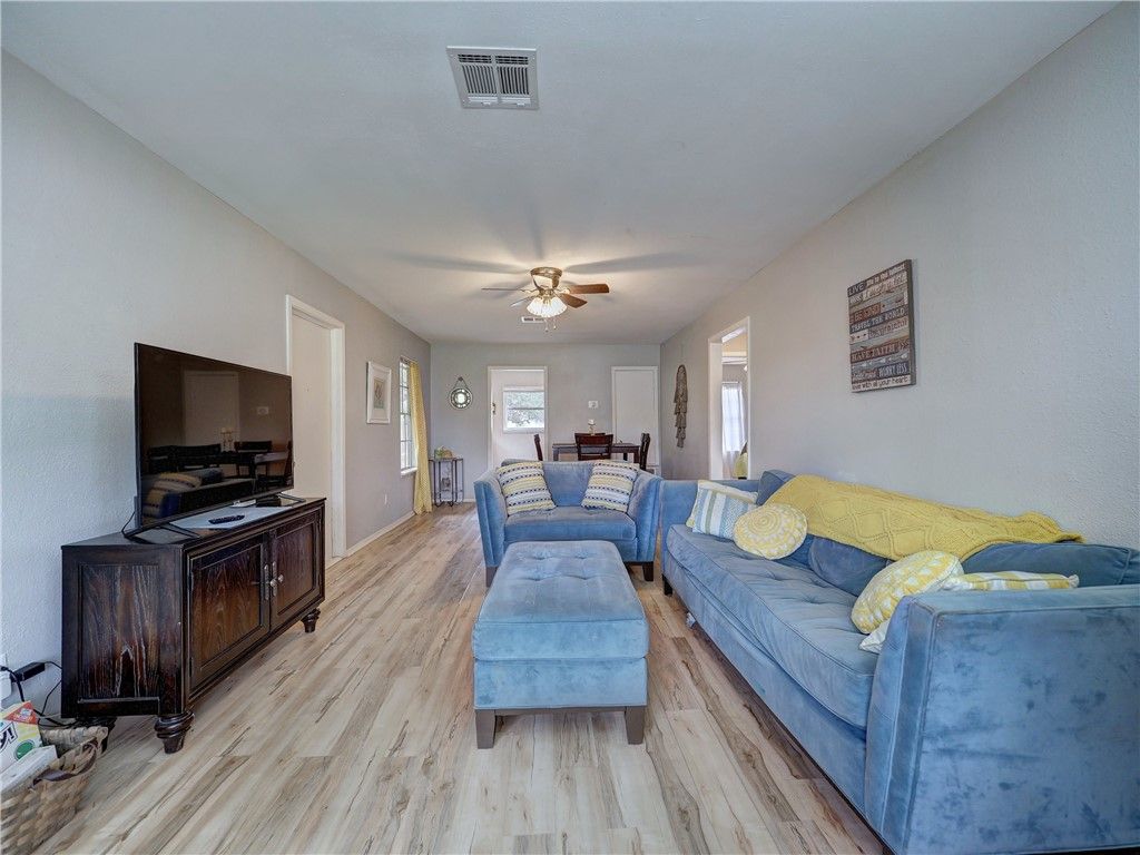 959 S 9th St, Aransas Pass, TX 78336 — photo 3