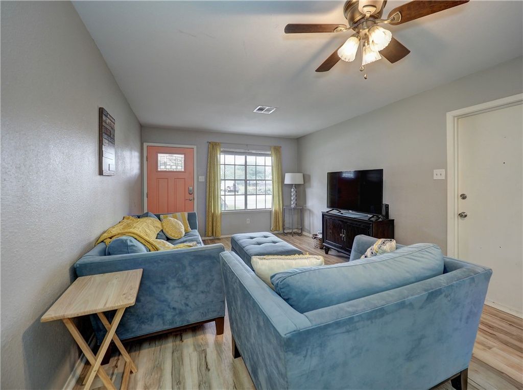 959 S 9th St, Aransas Pass, TX 78336 — photo 4
