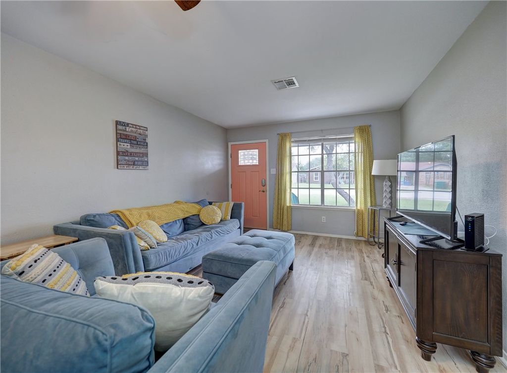 959 S 9th St, Aransas Pass, TX 78336 — photo 5