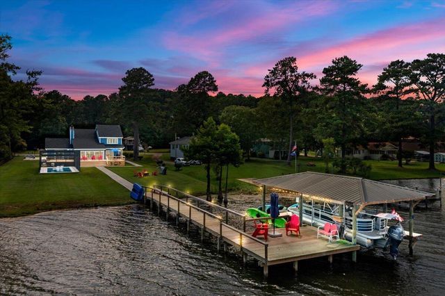 1174 Gin Pond Drive, Summerton, SC 29148