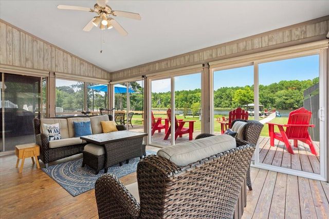 1174 Gin Pond Drive, Summerton, SC 29148