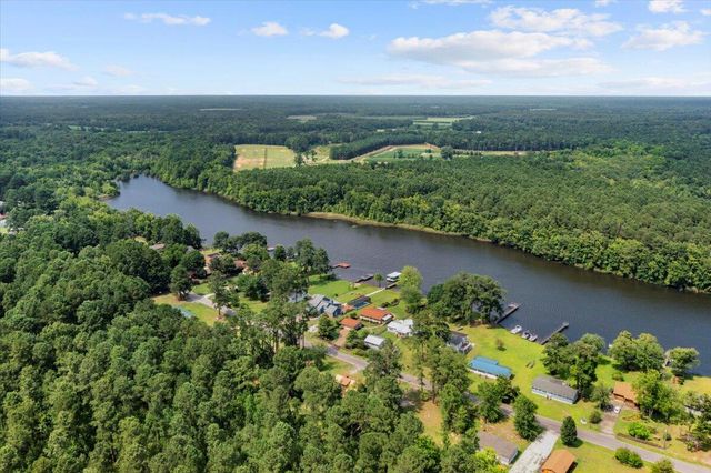 1174 Gin Pond Drive, Summerton, SC 29148