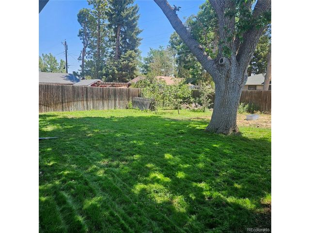 5740 S Fox St, Littleton, CO 80120