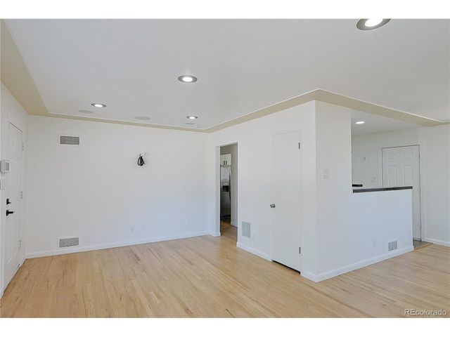 5740 S Fox St, Littleton, CO 80120
