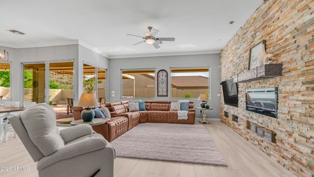 8651 E HALIFAX Street, Mesa, AZ 85207