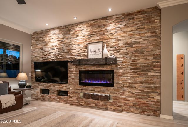 8651 E HALIFAX Street, Mesa, AZ 85207