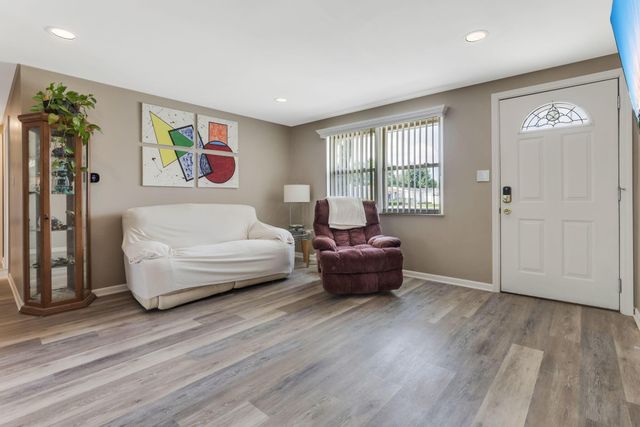 3502 Devin Road, Grove City, OH 43123