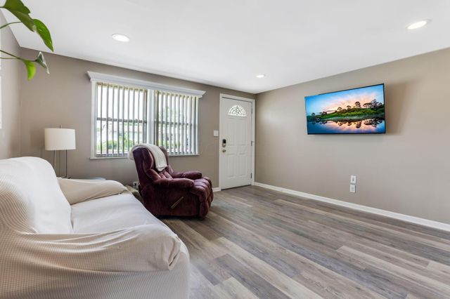 3502 Devin Road, Grove City, OH 43123